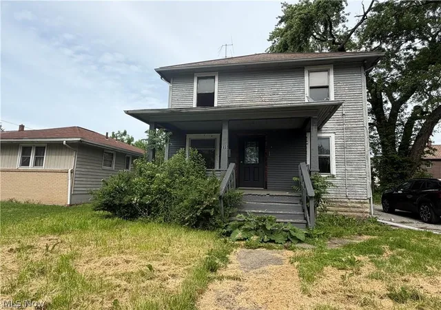 Photo 1 of Single family home for sale at 235 Iddings Ave Se, Warren, OH 44483 | MLS# 5241343 | Listing updated on 2026-09-03