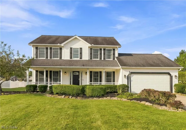 Single family home for sale at 3432 Hanover Dr, Brunswick, OH 44212 | MLS# 5237058