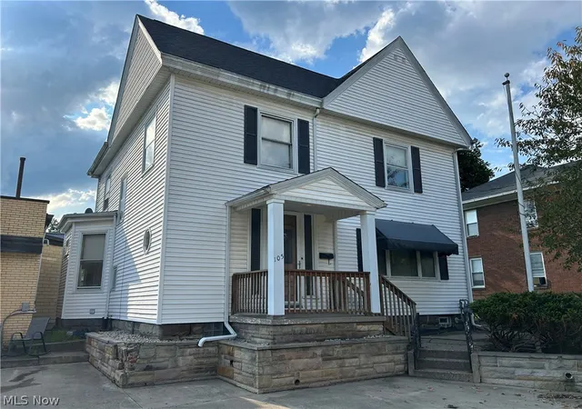 Single family home for sale at 105 Main St N, Navarre, OH 44662 | MLS# 5240671