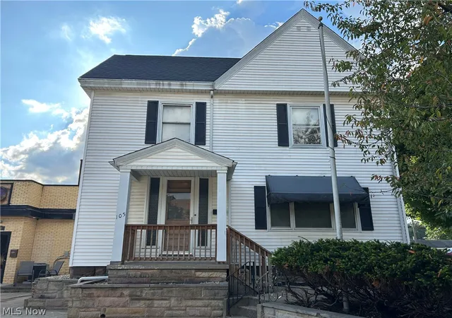 Photo 2 of Single family home for sale at 105 Main St N, Navarre, OH 44662 | MLS# 5240671 | Listing updated on 2026-09-24