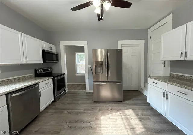 Photo 4 of Single family home for sale at 105 Main St N, Navarre, OH 44662 | MLS# 5240671 | Listing updated on 2026-09-24