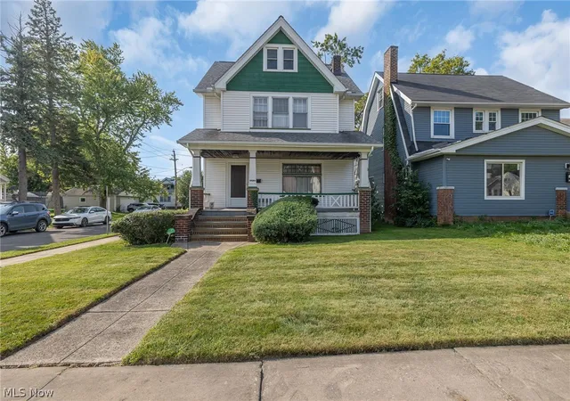 Photo 1 of Sale Pending at 9820 Robinson Ave, Cleveland, OH 44125 | MLS# 5241578 | Listing updated on 2026-09-08