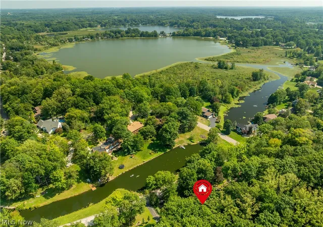 Photo 2 of Sale Pending at 7671 W Lake Blvd, Kent, OH 44240 | MLS# 5240853 | Listing updated on 2026-09-08