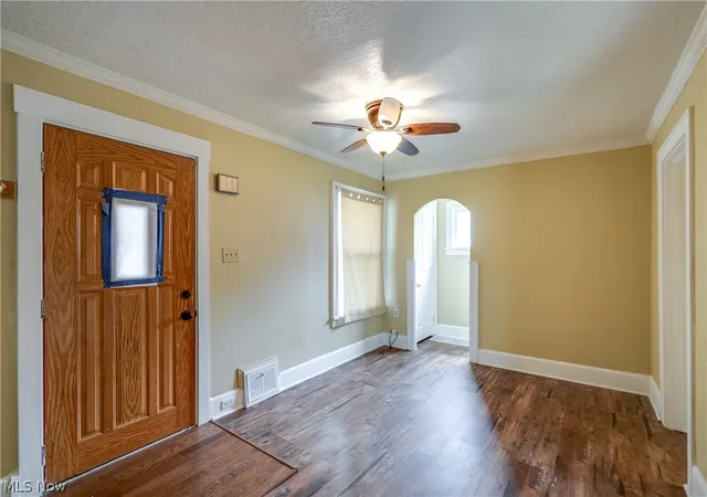 Photo 4 of Single family home for sale at 5015 12th Street SW, Canton, OH 44710 | MLS# 5242098 | Listing updated on 2026-09-03