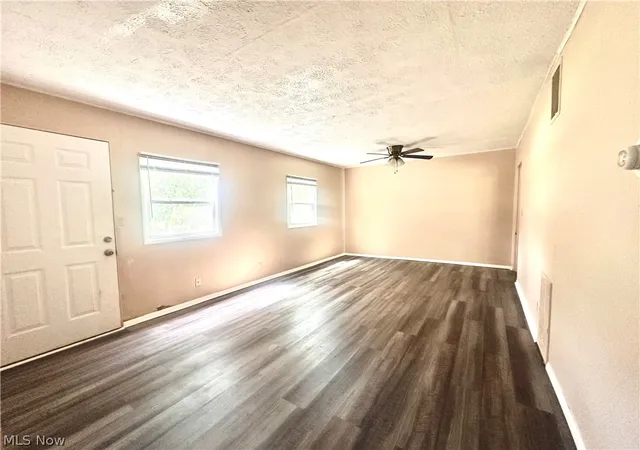Photo 2 of Single family home for sale at 3877 Tacoma Ave, Lorain, OH 44055 | MLS# 5241771 | Listing updated on 2026-09-03