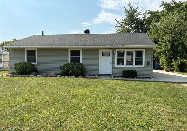 Photo 1 of Sale Pending at 912 East Dr, Sheffield Lake, OH 44054 | MLS# 5241732 | Listing updated on 2026-09-08