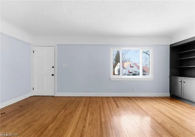 Photo 4 of House for sale at 876 Eloise Dr, Cleveland, OH 44112 | MLS# 5242119 | Listing updated on 2026-09-03