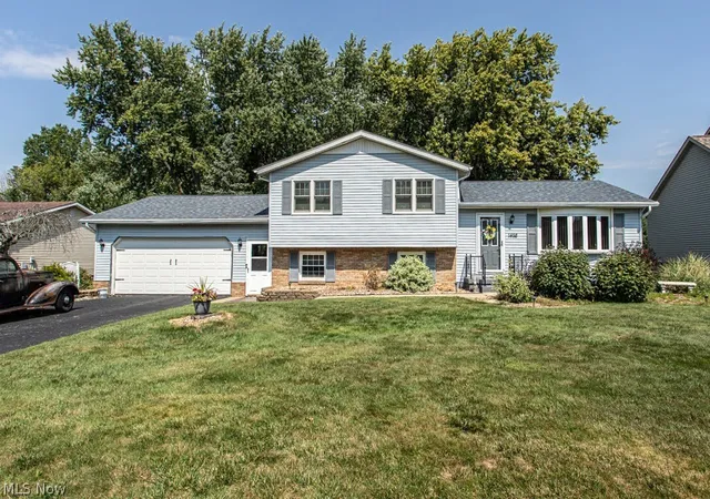 Sale Pending at 1458 Pepperwood Dr, Niles, OH 44446 | MLS# 5240938 | Listing updated on 2026-10-02