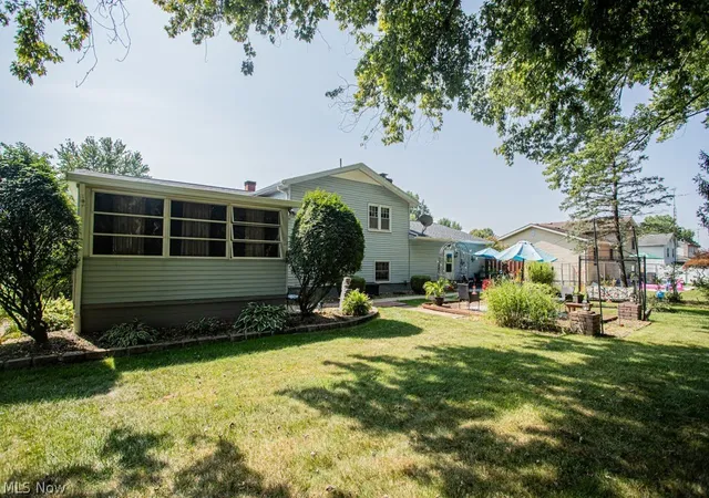 Photo 37 of Sale Pending at 1458 Pepperwood Dr, Niles, OH 44446 | MLS# 5240938 | Listing updated on 2026-10-02