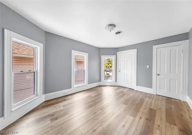 Photo 4 of House for sale at 2612 Daisy Ave, Cleveland, OH 44109 | MLS# 5242117 | Listing updated on 2026-09-11