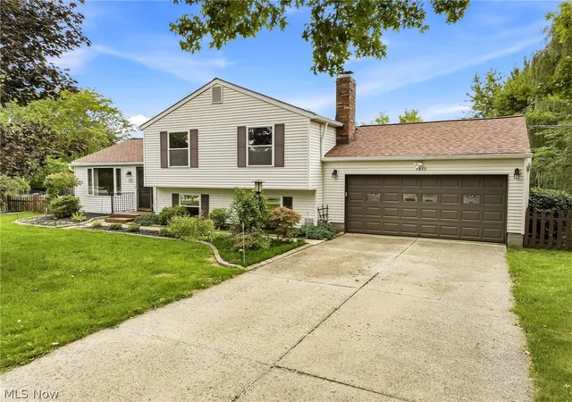 Photo 2 of Single family home for sale at 5489 Young Rd, Stow, OH 44224 | MLS# 5241600 | Listing updated on 2026-09-25