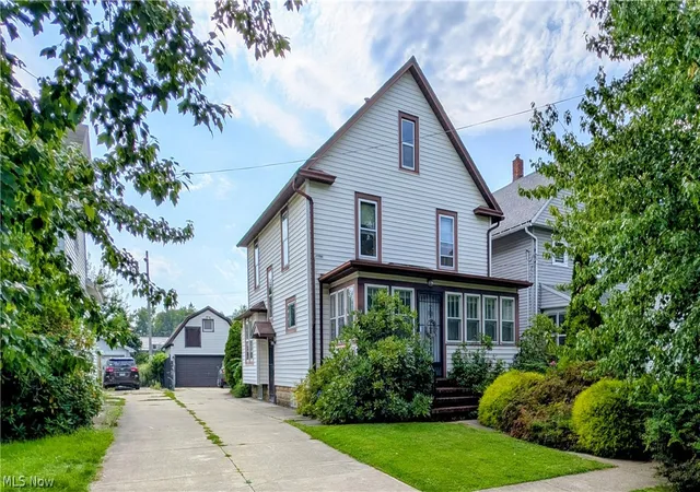 Photo 1 of Single family home for sale at 132 Grove Dr, Ashtabula, OH 44004 | MLS# 5241924 | Listing updated on 2026-09-14