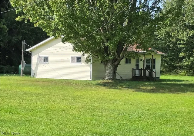 Photo 2 of Sale Pending at 6926 Reed Rd, Conneaut, OH 44030 | MLS# 5241946 | Listing updated on 2026-09-13