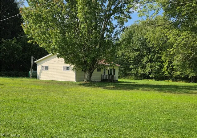 Photo 3 of Sale Pending at 6926 Reed Rd, Conneaut, OH 44030 | MLS# 5241946 | Listing updated on 2026-09-13