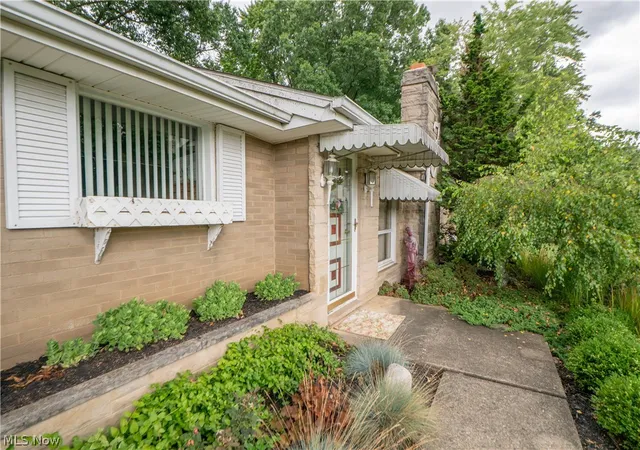 Photo 3 of Single family home for sale at 5345 Schario Rd Nw, Canton, OH 44718 | MLS# 5242145 | Listing updated on 2026-09-16