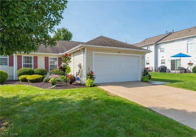 Photo 2 of Sale Pending at 5308 Chaucer Dr, Medina, OH 44256 | MLS# 5242058 | Listing updated on 2026-09-06