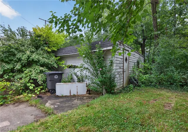 Photo 3 of House for sale at 3599 E 146th Street, Cleveland, OH 44120 | MLS# 5242131 | Listing updated on 2026-09-21