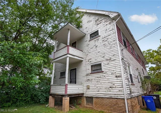 Photo 4 of House for sale at 3599 E 146th Street, Cleveland, OH 44120 | MLS# 5242131 | Listing updated on 2026-09-21