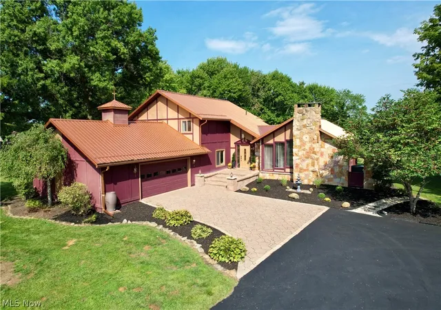 Photo 1 of Single family home for sale at 1171 Lindy Ln NW, Carrollton, OH 44615 | MLS# 5241799 | Listing updated on 2026-09-29