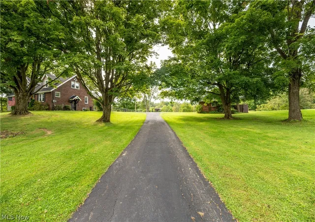 Photo 2 of Single family home for sale at 44839 State Route 154, Lisbon, OH 44432 | MLS# 5242136 | Listing updated on 2026-09-09