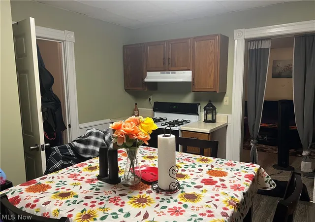 Photo 4 of House for sale at 324 Camp St, Sandusky, OH 44870 | MLS# 5241940 | Listing updated on 2026-09-12