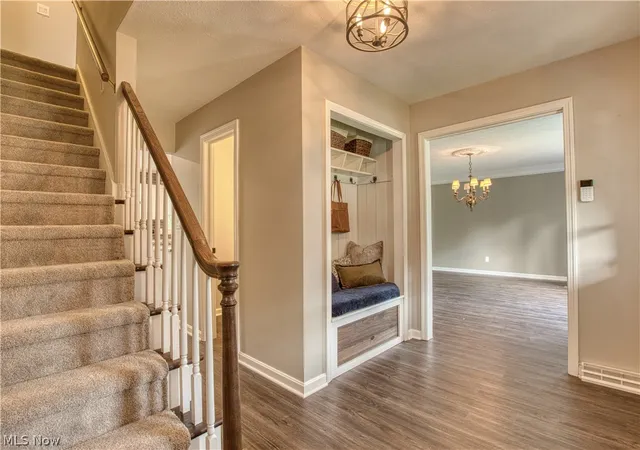 Photo 2 of Single family home for sale at 1461 Wimbledon Cir, Stow, OH 44224 | MLS# 5242148 | Listing updated on 2026-10-02