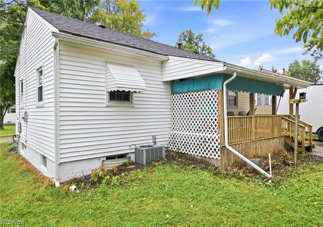 Photo 27 of Single family home for sale at 682 Burdie Dr, Hubbard, OH 44425 | MLS# 5242212 | Listing updated on 2026-10-01
