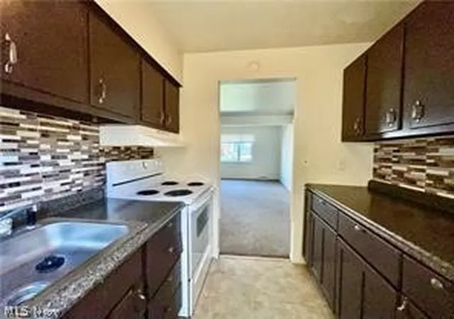 Photo 3 of Condo for sale at 762 Mentor Ave #54, Painesville, OH 44077 | MLS# 5242196 | Listing updated on 2026-10-06