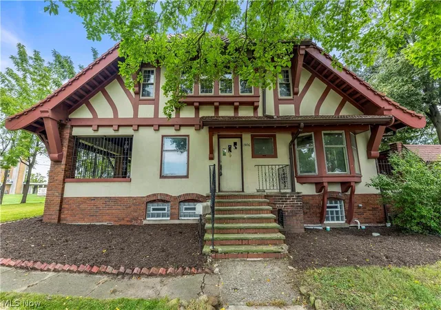 Photo 1 of Sale Pending at 17406 Nottingham Rd, Cleveland, OH 44119 | MLS# 5241635 | Listing updated on 2026-09-10