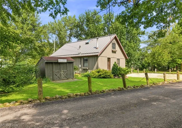Photo 3 of Single family home for sale at 4059 Hardin Rd, Ravenna, OH 44266 | MLS# 5242144 | Listing updated on 2026-09-04