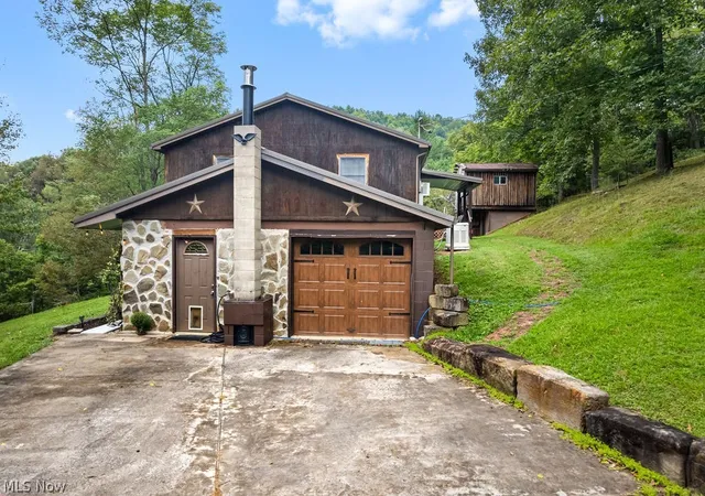 Photo 3 of Single family home for sale at WV | 10897 Indian Crk Rd,WV 26339 | MLS# 5241945 | Listing updated on 2026-09-17