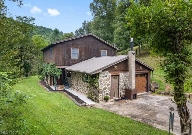 Photo 3 of Single family home for sale at WV | 10897 Indian Crk Rd,WV 26339 | MLS# 5241945 | Listing updated on 2026-09-17