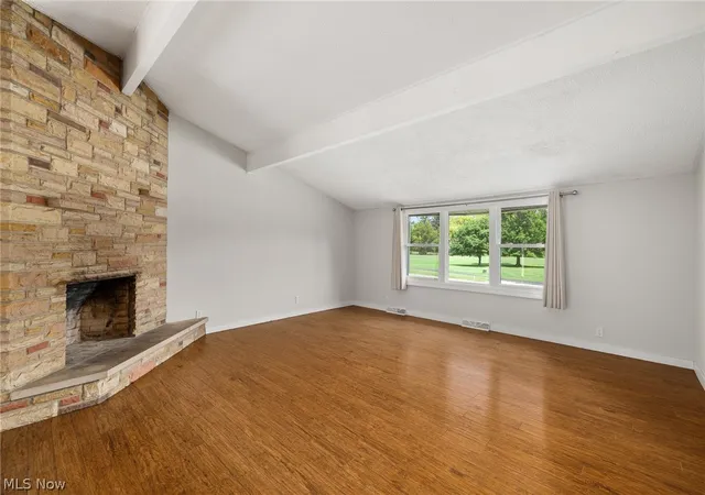 Photo 3 of Single family home for sale at 968 Mohican Dr, Ashland, OH 44805 | MLS# 5242235 | Listing updated on 2026-09-28