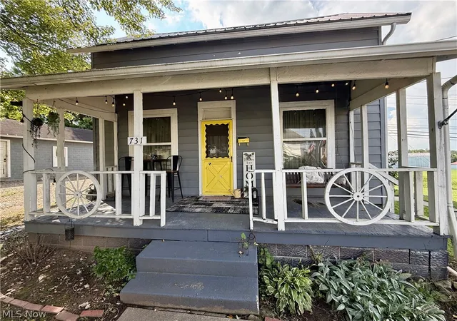 Photo 2 of Single family home for sale at 731 N Lisbon St, Carrollton, OH 44615 | MLS# 5241865 | Listing updated on 2026-09-03