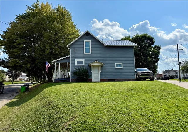 Photo 4 of Single family home for sale at 731 N Lisbon St, Carrollton, OH 44615 | MLS# 5241865 | Listing updated on 2026-09-03