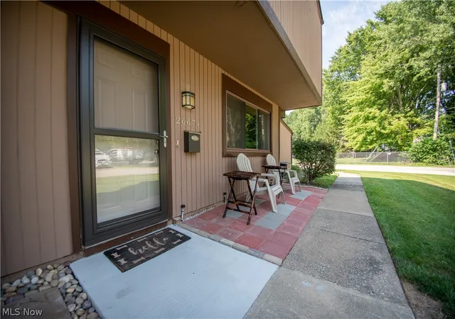 Photo 2 of Condo for sale at 26674 Lake Of The Fls Blvd, Olmsted Falls, OH 44138 | MLS# 5240297 | Listing updated on 2026-10-07