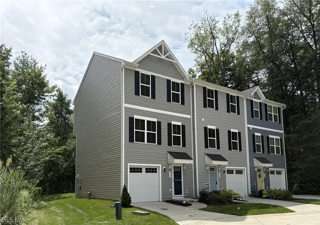 Condo for sale at 210 Raintree Ln, Painesville, OH 44077 | MLS# 5236986