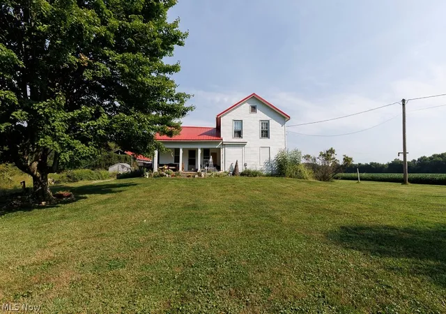 Single family home for sale at 5366 Zenobia Rd, Wakeman, OH 44889 | MLS# 5241993