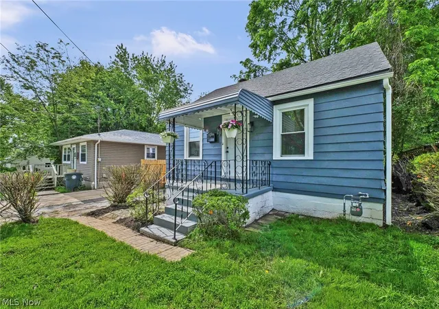 Single family home for sale at 1068 Austin Ave, Akron, OH 44306 | MLS# 5242065