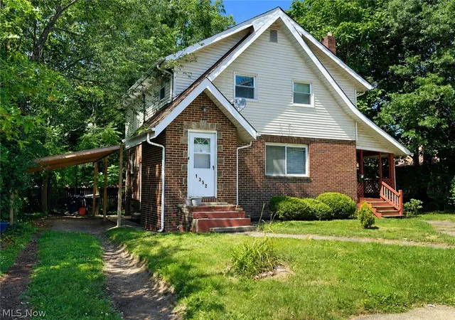 Photo 2 of Single family home for sale at 1352 Diagonal Rd, Akron, OH 44320 | MLS# 5242284 | Listing updated on 2026-09-14