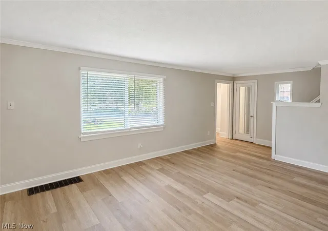 Photo 3 of Single family home for sale at 1352 Diagonal Rd, Akron, OH 44320 | MLS# 5242284 | Listing updated on 2026-09-14