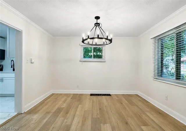 Photo 4 of Single family home for sale at 1352 Diagonal Rd, Akron, OH 44320 | MLS# 5242284 | Listing updated on 2026-09-14