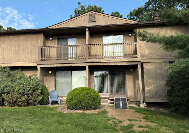 Photo 1 of Condo for sale at 7569 Creekwood Dr #21D, North Royalton, OH 44133 | MLS# 5237001 | Listing updated on 2026-09-21