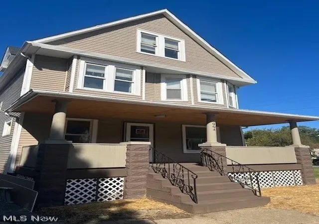 Single family home for sale at 994 Parkwood Dr, Cleveland, OH 44108 | MLS# 5242304