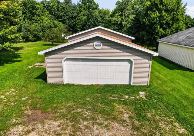 Photo 2 of Single family home for sale at 371 E Jefferson St, Jefferson, OH 44047 | MLS# 5242290 | Listing updated on 2026-09-03