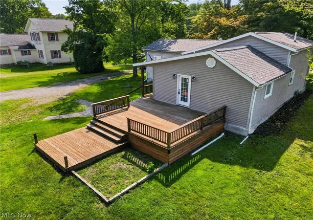 Photo 4 of Single family home for sale at 371 E Jefferson St, Jefferson, OH 44047 | MLS# 5242290 | Listing updated on 2026-09-03