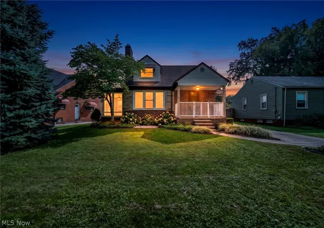 Photo 2 of Sale Pending at 4051 Riveredge Rd, Cleveland, OH 44111 | MLS# 5241777 | Listing updated on 2026-09-10