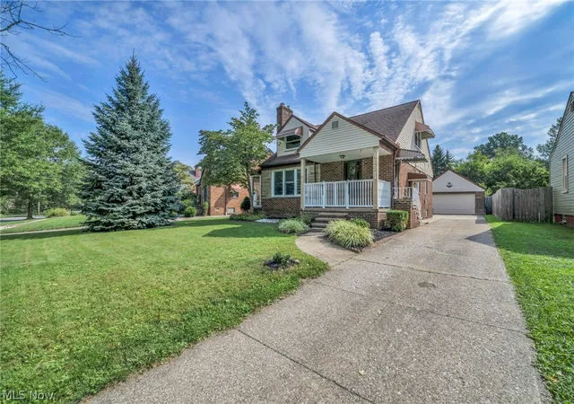 Photo 3 of Sale Pending at 4051 Riveredge Rd, Cleveland, OH 44111 | MLS# 5241777 | Listing updated on 2026-09-10
