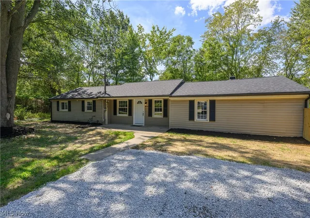 Photo 2 of Single family home for sale at 4636 Albert Ave, Norton, OH 44203 | MLS# 5241289 | Listing updated on 2026-09-04