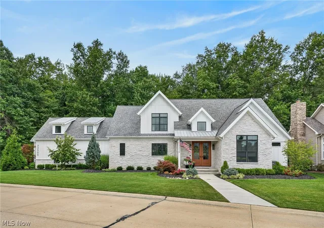 Photo 1 of Single family home for sale at 33500 Reserve Way, Avon, OH 44011 | MLS# 5241277 | Listing updated on 2026-09-25
